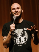 Stand up večer: Aleks Curać Šarić - Doslovce